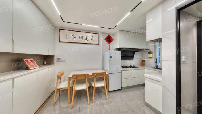 上海路新村二手房实景图