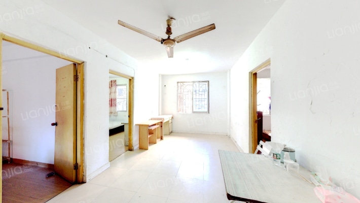 新兴小区二手房实景图