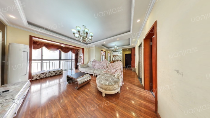 军安卫士花园二手房实景图