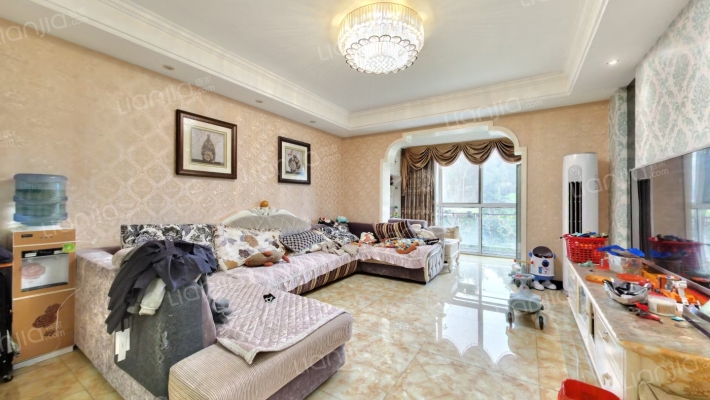 领秀东方二手房实景图