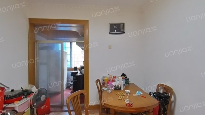 青春小区中区二手房实景图