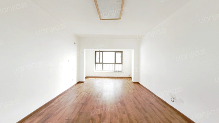 红郡雅苑二手房实景图