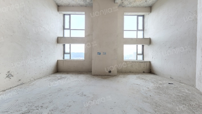 龙缘聚乐汇二手房实景图