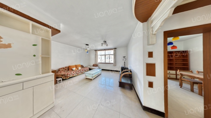 临潼区建筑工程公司住宅小区二手房实景图