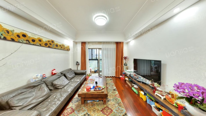 蓝色霞湾二手房实景图