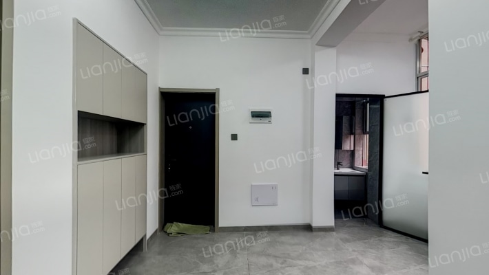 岳阳市长途电信线路局螺丝港宿舍区二手房实景图