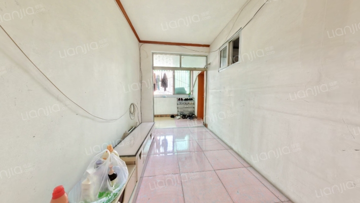 万年场横街11号二手房实景图