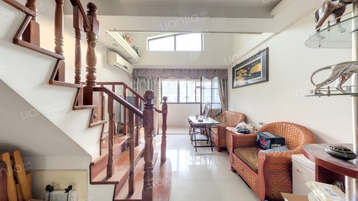 金鹤新城城杰苑二手房实景图