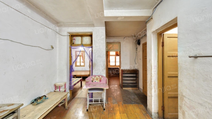 岳峰小区二手房实景图