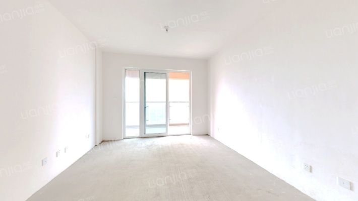 温哥华牡丹花园小区二手房实景图