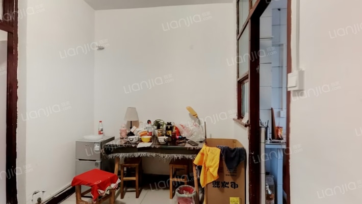 周运家园南区二手房实景图