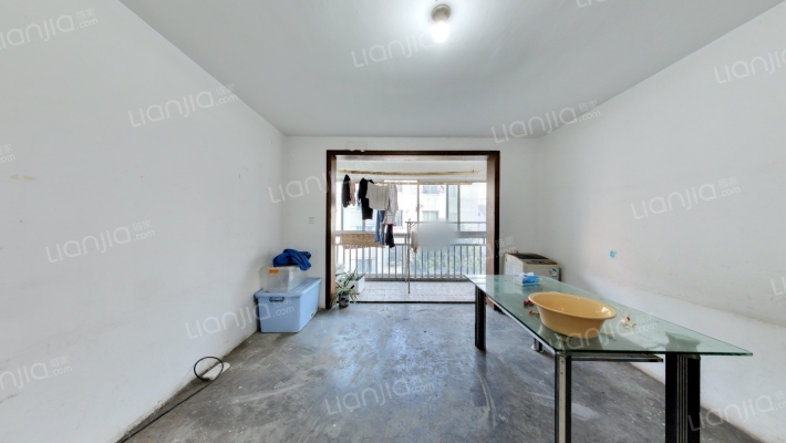 鸿福花苑二手房实景图