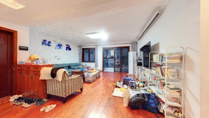 荷美名邸二手房实景图