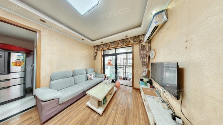 云科时代小区二手房实景图