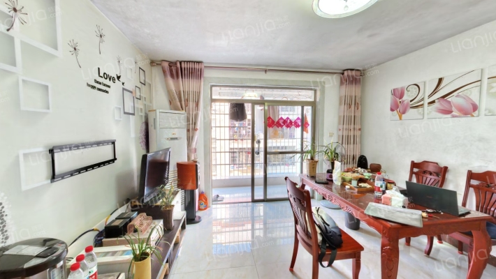 经济适用房成都路小区二手房实景图