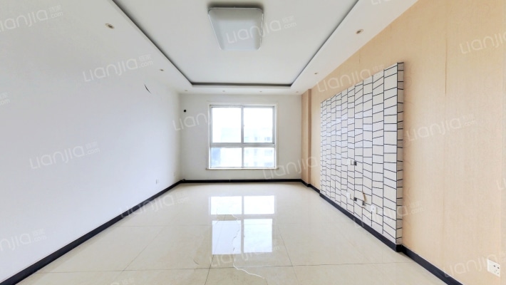 公园一号南北通透双卫三居本满单价总价低配套齐全-客厅