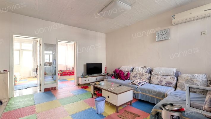 旗风居小区二手房实景图