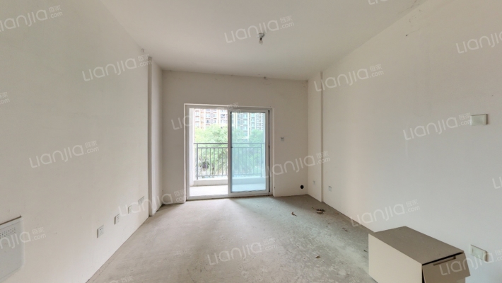 缤纷翡翠湾二期二手房实景图