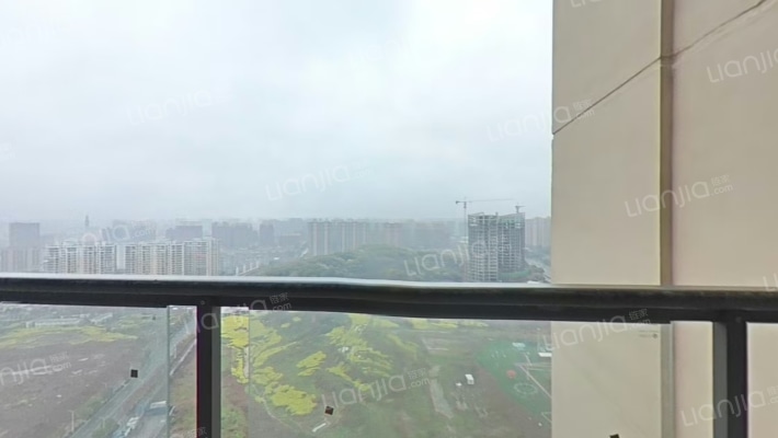 华远万江北宸之光二手房实景图