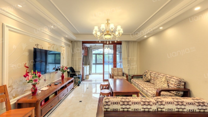 西郊花园二手房实景图