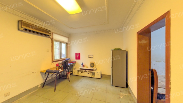 万代公寓二手房实景图