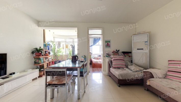 源江小区二手房实景图