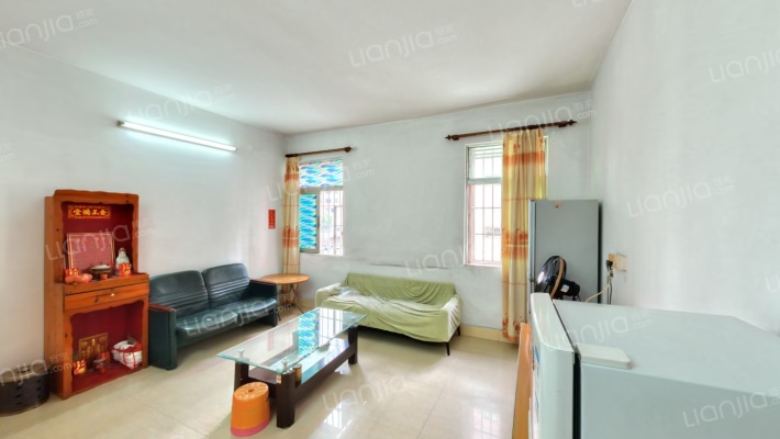 新口岸花园二手房实景图