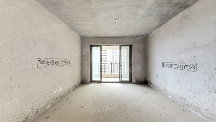 新城吾悦广场二手房实景图