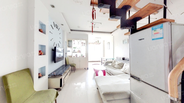 青春雅居一期二手房实景图