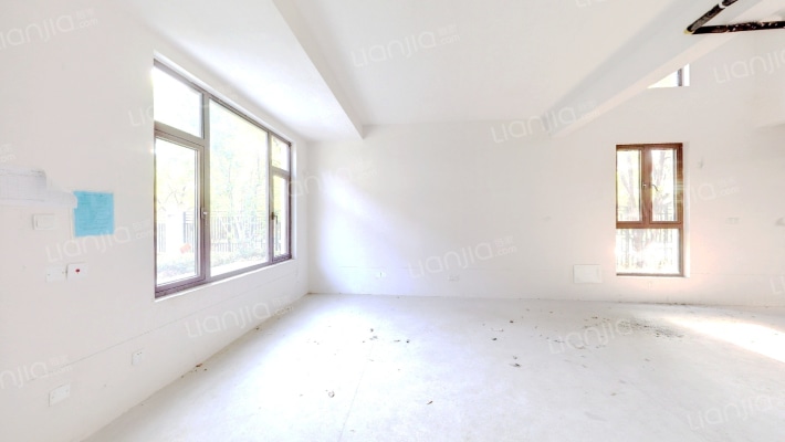 溪畔花园二手房实景图