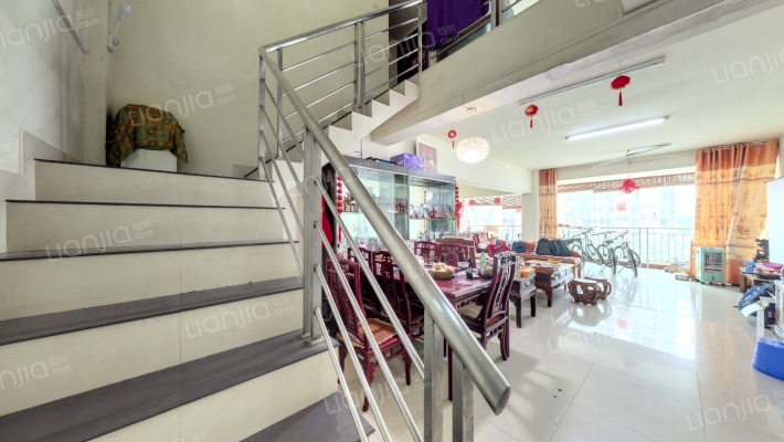 艺丰大厦二手房实景图