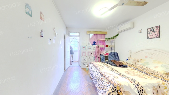 市容委宿舍二手房实景图