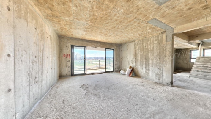 中海龙湖臻如府二手房实景图