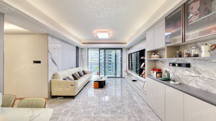 保利天汇二手房实景图