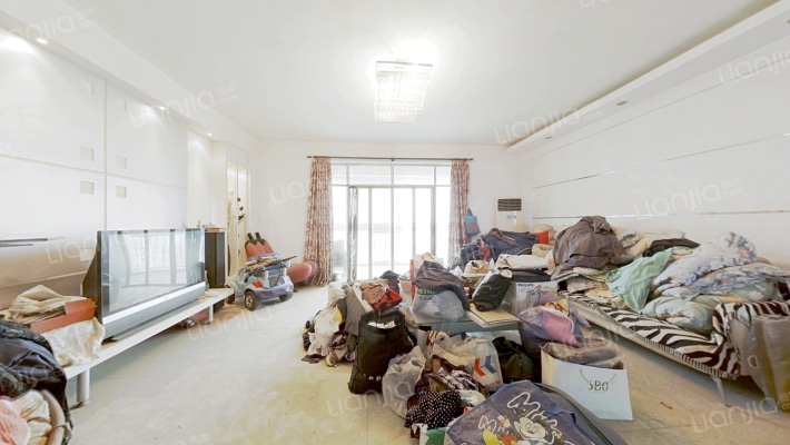 荣冠花园二手房实景图