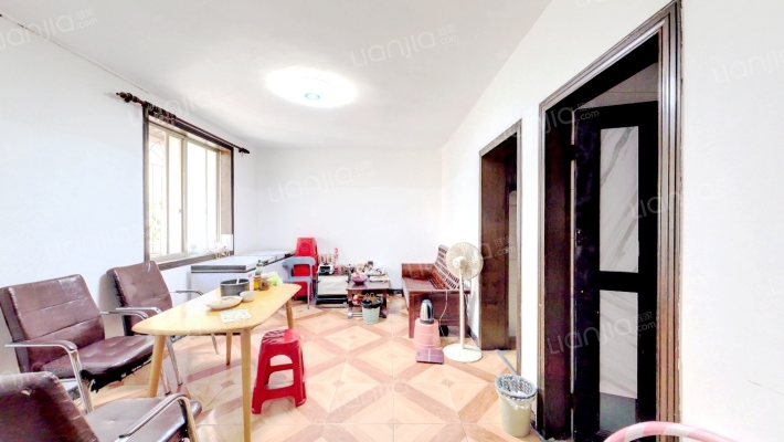 海丽小区二手房实景图