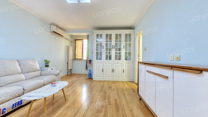 世茂维拉二手房实景图