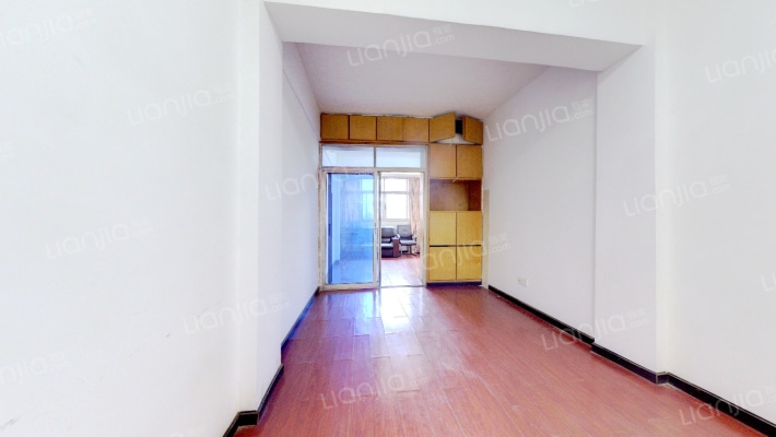 苗栗路二手房实景图