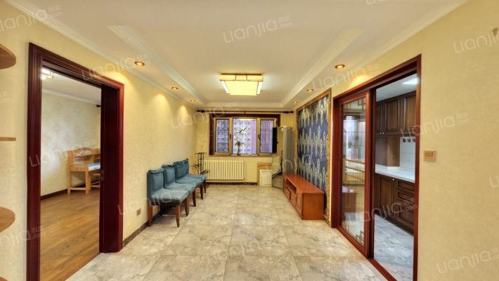 朝新嘉园东里四区二手房实景图