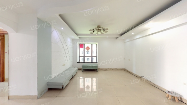 东逸豪园二手房实景图