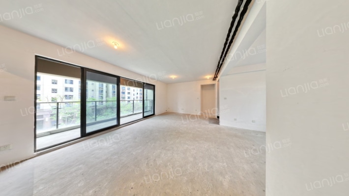 中交凤凰华府二手房实景图