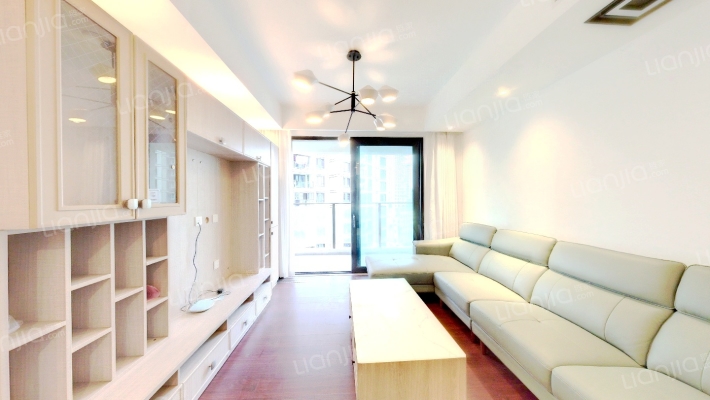 朗诗乐府领峯二手房实景图