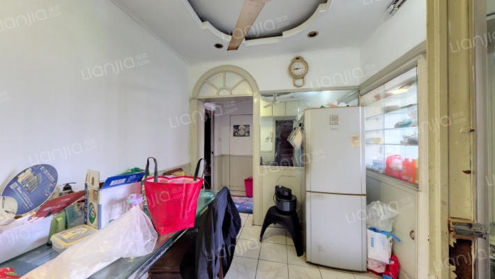 靖海新村二手房实景图