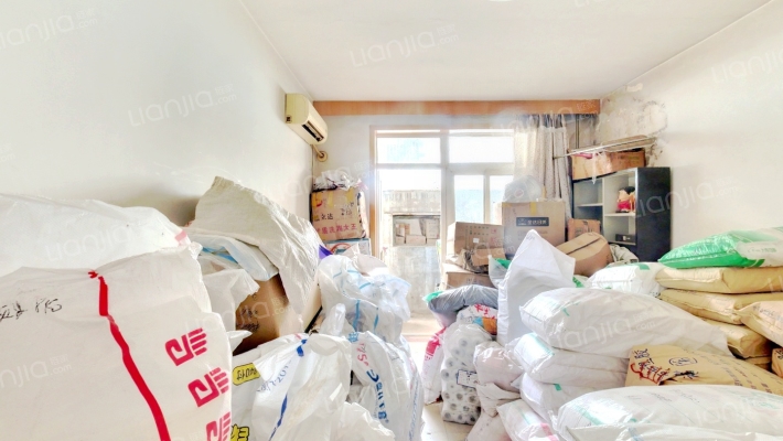 西安市工商局丰庆路家属院二手房实景图