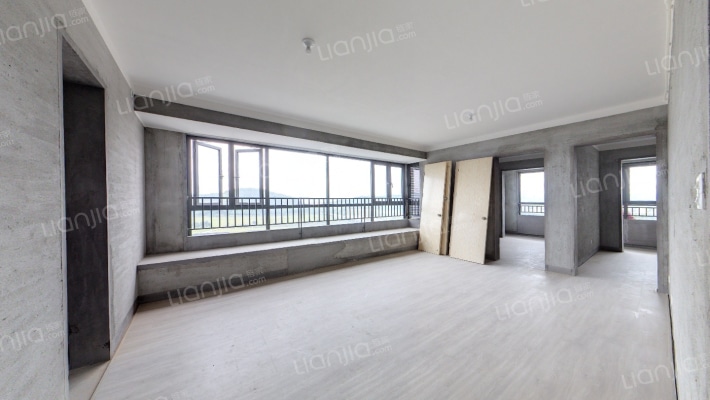 漓江华庭二手房实景图