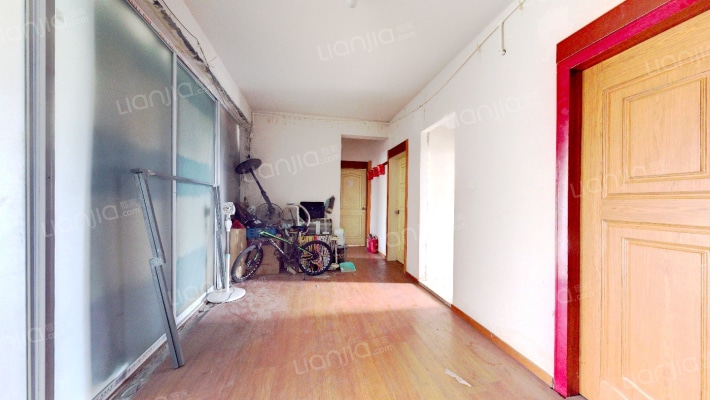 荷馨苑二手房实景图