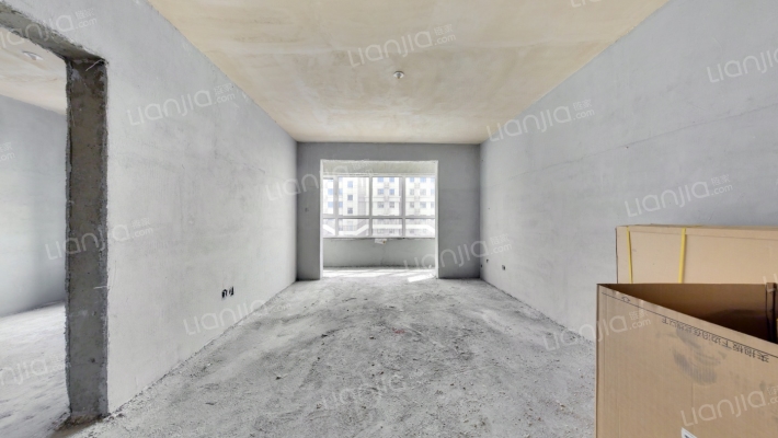 艾馨锦苑二手房实景图