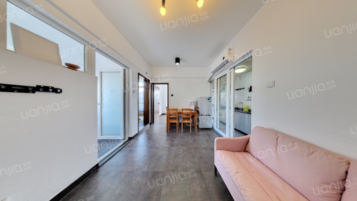 白金假日公寓二手房实景图