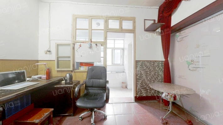 蔡甸大街194号二手房实景图