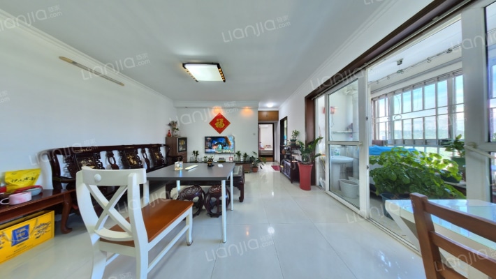 长城盛世家园一期二手房实景图